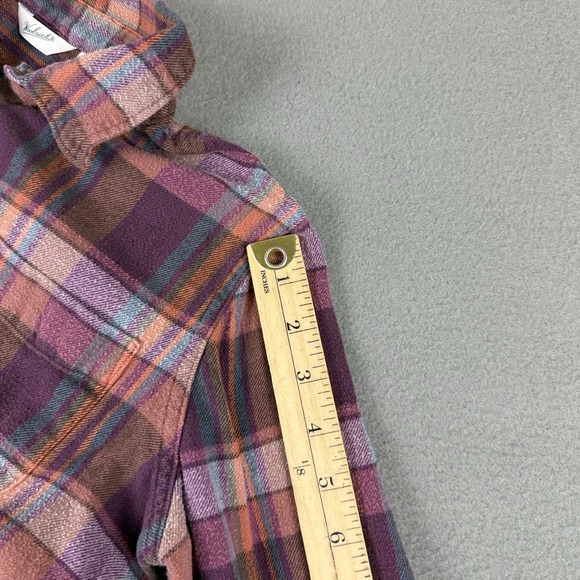 Woolrich Plaid Shirt Women's Size‎ Medium Burgundy Plaid Flannel Long Sleeve - Picture 11 of 14